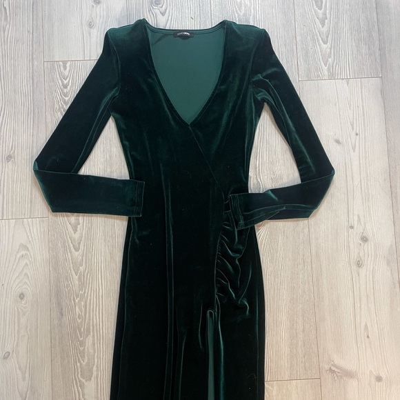 Emerald Fashion Nova Dress 🍀 - Picture 7 of 10